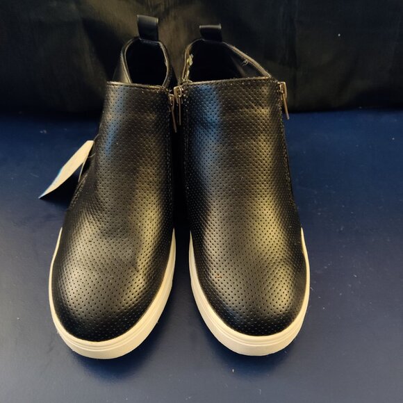 NWT Time and Tru Memory Foam Sneaker Wedge Ankle Boots Size 8 - Picture 3 of 6